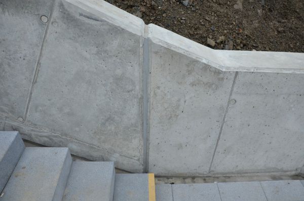 Concrete Gap Filling in Monument